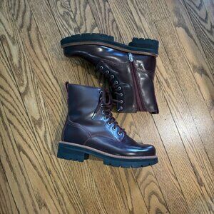 Clarks Women's Orianna Hi Boot Size 9 NWOT Burgundy